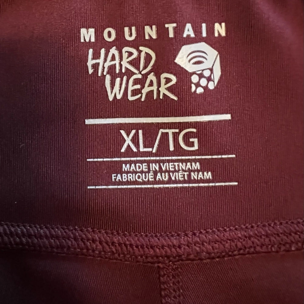 Mountain Hardwear Leggings.